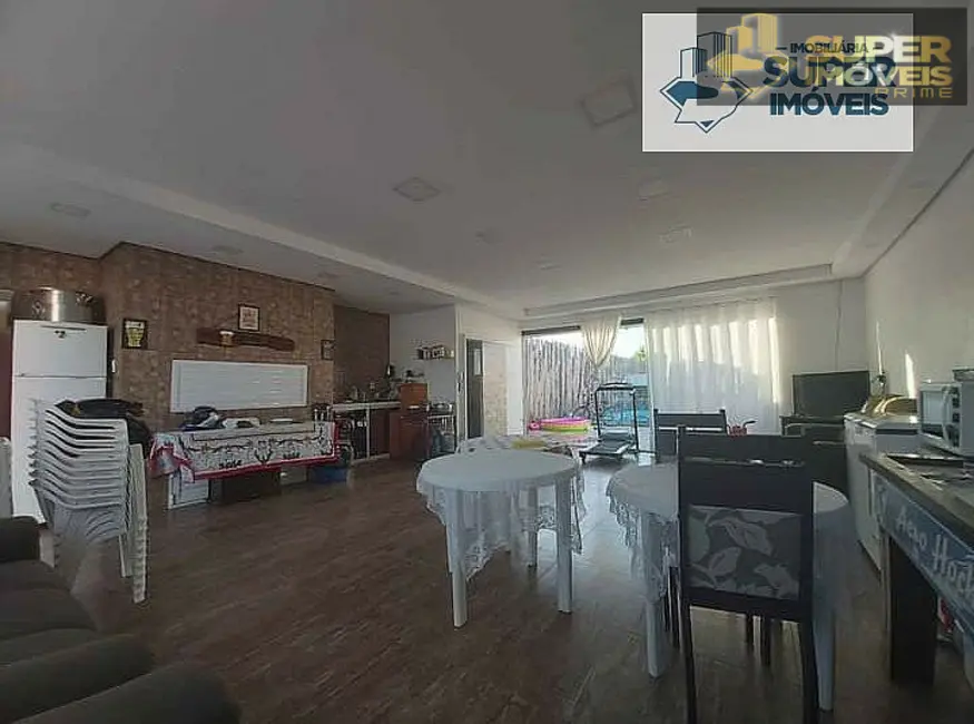 Casa com 3 quartos à venda, 346m2 em Três Vendas, Pelotas - RS - imagem 5 Foto 5 de Casa com 3 quartos à venda, 346m2 em Três Vendas, Pelotas - RS