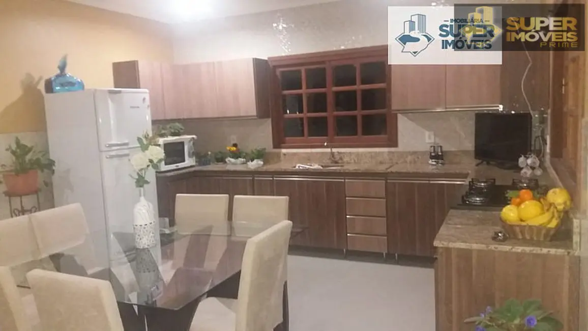 Casa com 3 quartos à venda, 230m2 em Fragata, Pelotas - RS - imagem 1 Foto 1 de Casa com 3 quartos à venda, 230m2 em Fragata, Pelotas - RS