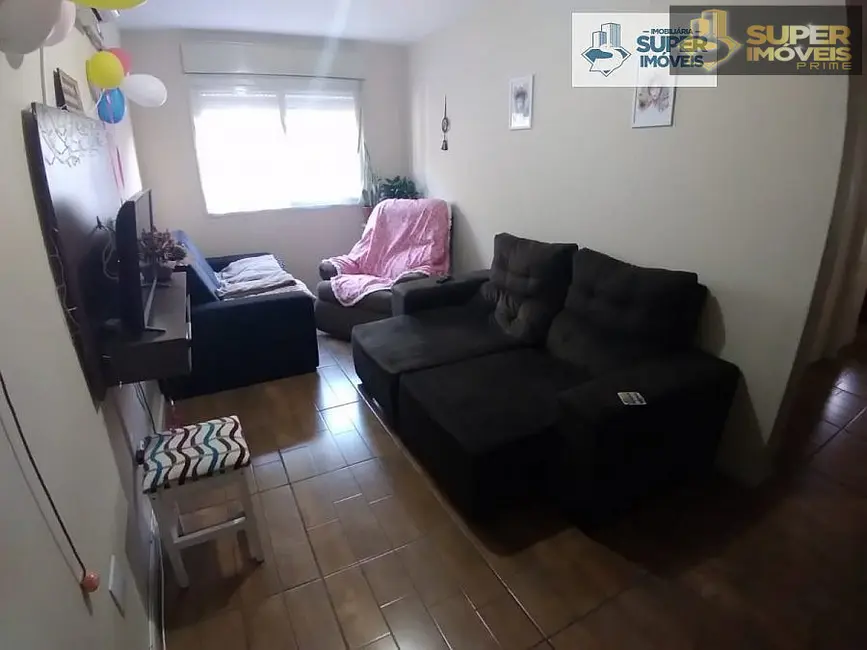 Foto 2 de Apartamento com 2 quartos à venda, 55m2 em Três Vendas, Pelotas - RS