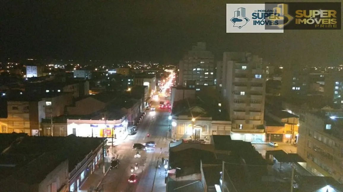 Foto 4 de Cobertura com 3 quartos à venda, 220m2 em Centro, Pelotas - RS