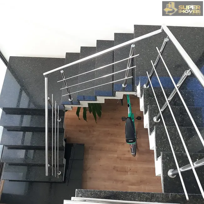 Casa com 3 quartos à venda, 420m2 em Laranjal, Pelotas - RS - imagem 9 Foto 9 de Casa com 3 quartos à venda, 420m2 em Laranjal, Pelotas - RS