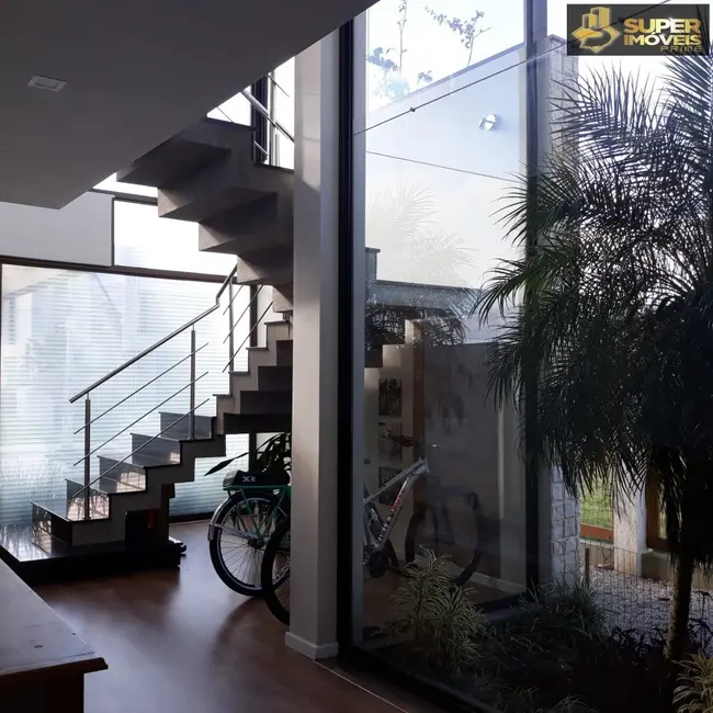 Foto 3 de Casa com 3 quartos à venda, 420m2 em Laranjal, Pelotas - RS