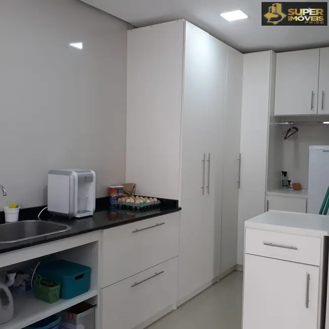 Foto 8 de Casa com 3 quartos à venda, 420m2 em Laranjal, Pelotas - RS