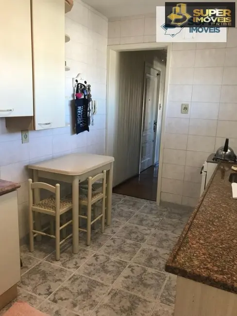 Apartamento com 2 quartos à venda, 80m2 em Centro, Pelotas - RS - imagem 6 Foto 6 de Apartamento com 2 quartos à venda, 80m2 em Centro, Pelotas - RS