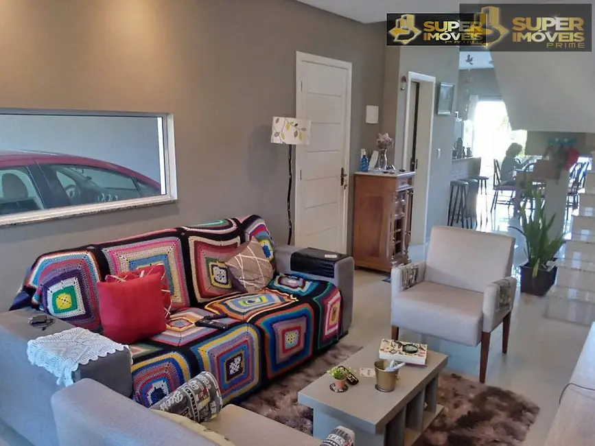 Foto 7 de Casa com 3 quartos à venda, 221m2 em Laranjal, Pelotas - RS