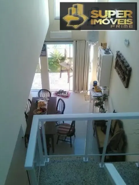 Foto 2 de Casa com 3 quartos à venda, 221m2 em Laranjal, Pelotas - RS