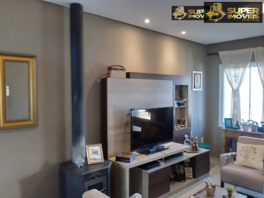 Foto 6 de Casa com 3 quartos à venda, 221m2 em Laranjal, Pelotas - RS