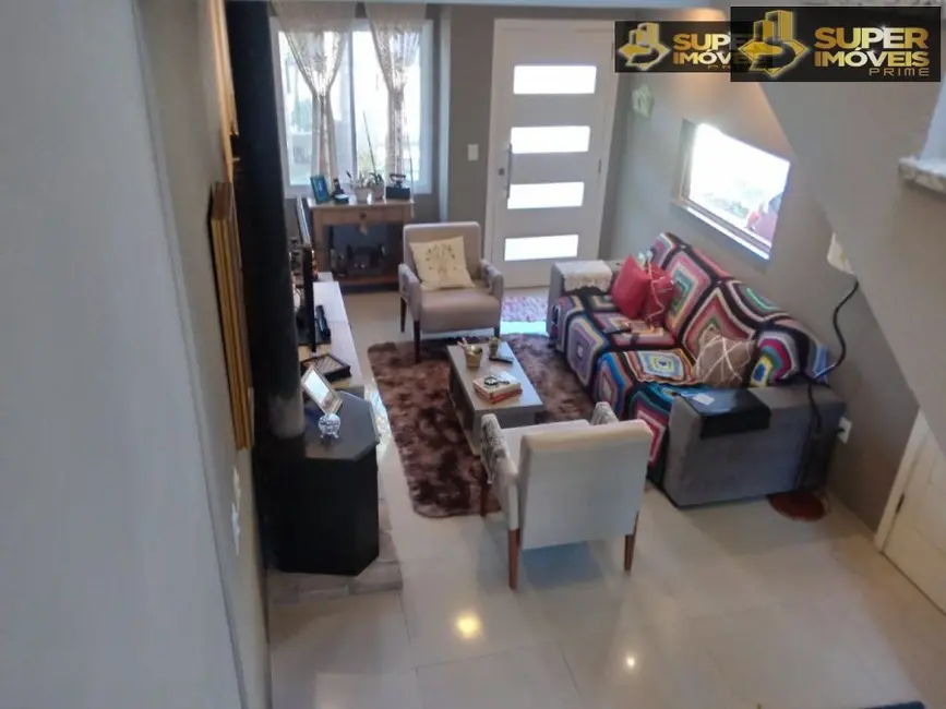 Foto 4 de Casa com 3 quartos à venda, 221m2 em Laranjal, Pelotas - RS