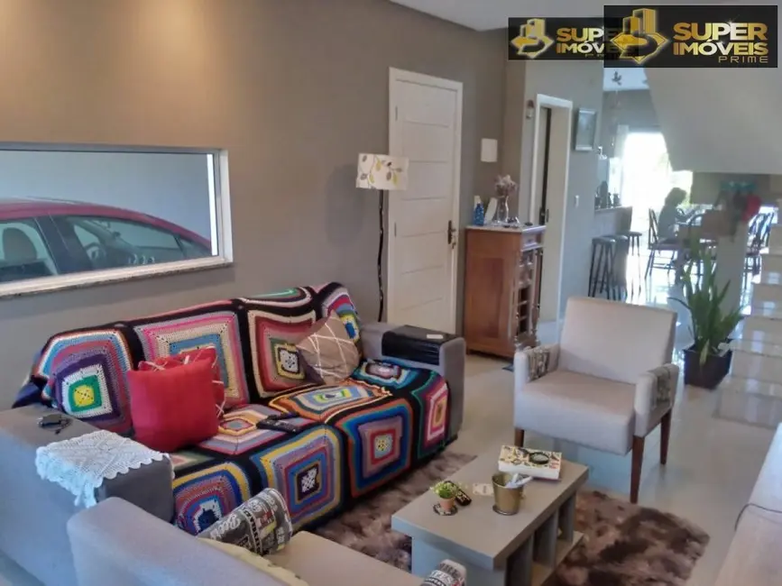 Foto 7 de Casa com 3 quartos à venda, 221m2 em Laranjal, Pelotas - RS