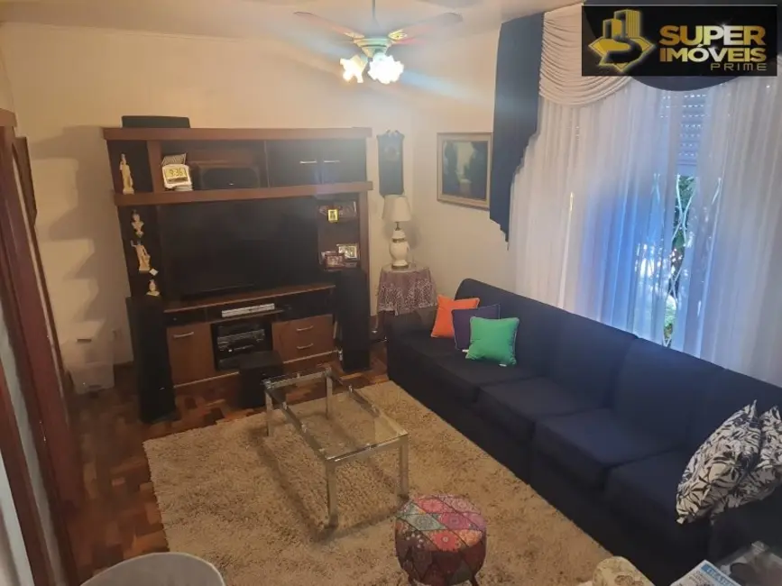 Foto 8 de Casa com 5 quartos à venda, 400m2 em Fragata, Pelotas - RS