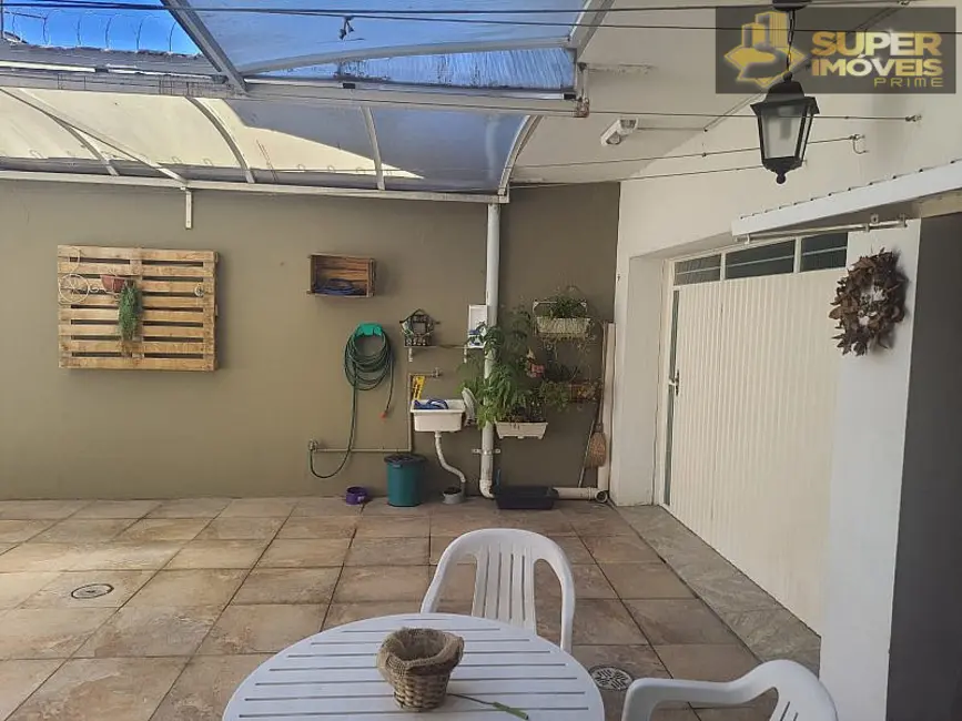Foto 4 de Casa com 5 quartos à venda, 400m2 em Fragata, Pelotas - RS
