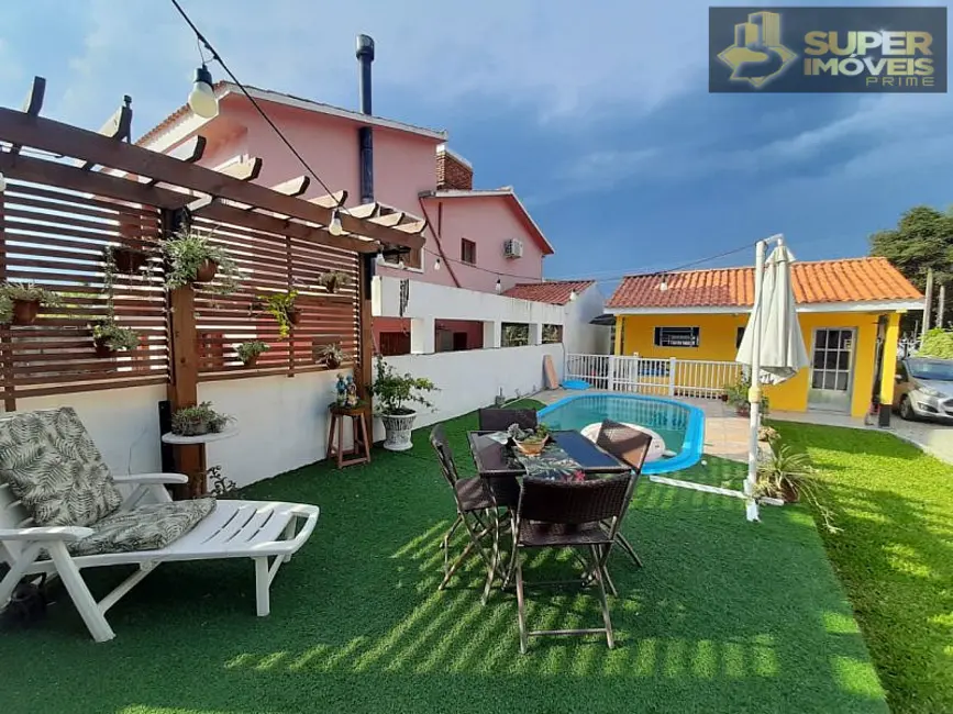 Foto 2 de Casa com 3 quartos à venda, 300m2 em Laranjal, Pelotas - RS