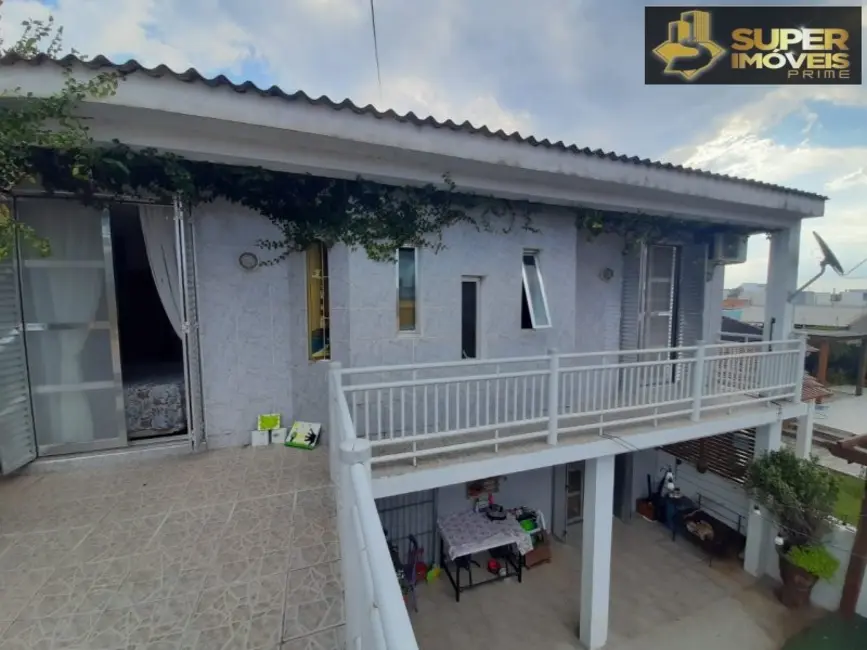 Foto 4 de Casa com 3 quartos à venda, 300m2 em Laranjal, Pelotas - RS