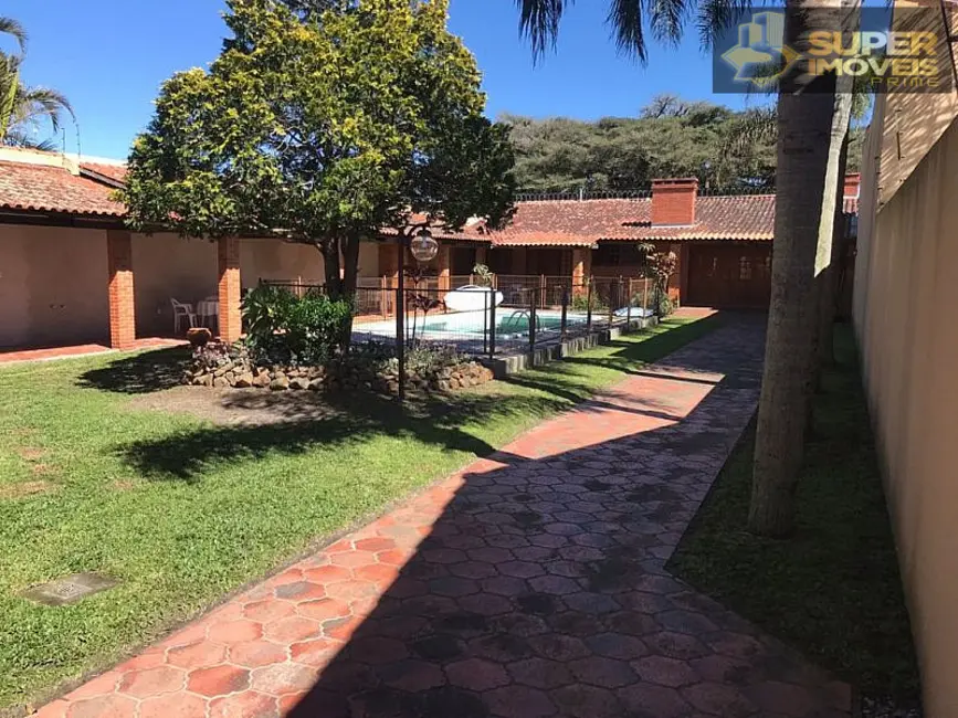 Casa com 4 quartos à venda, 690m2 em Laranjal, Pelotas - RS - imagem 6 Foto 6 de Casa com 4 quartos à venda, 690m2 em Laranjal, Pelotas - RS