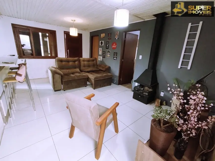 Foto 1 de Casa com 2 quartos à venda, 200m2 em Três Vendas, Pelotas - RS