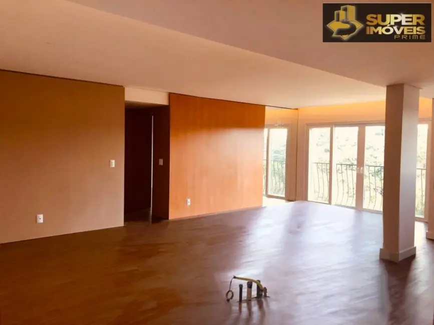 Foto 2 de Apartamento com 2 quartos à venda, 116m2 em Gramado - RS