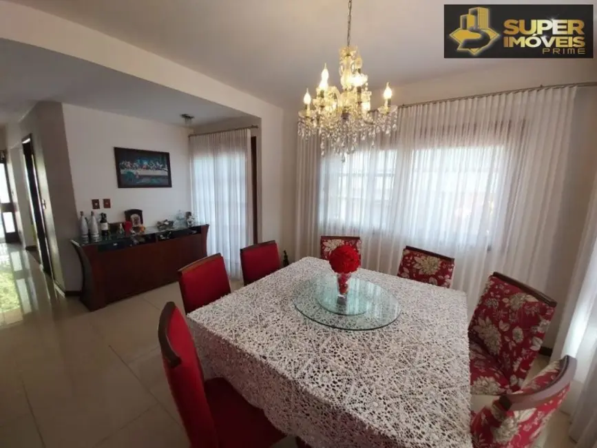 Foto 8 de Casa com 4 quartos à venda, 360m2 em Centro, Pelotas - RS