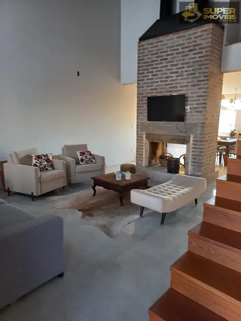 Foto 6 de Casa com 3 quartos à venda, 400m2 em Laranjal, Pelotas - RS