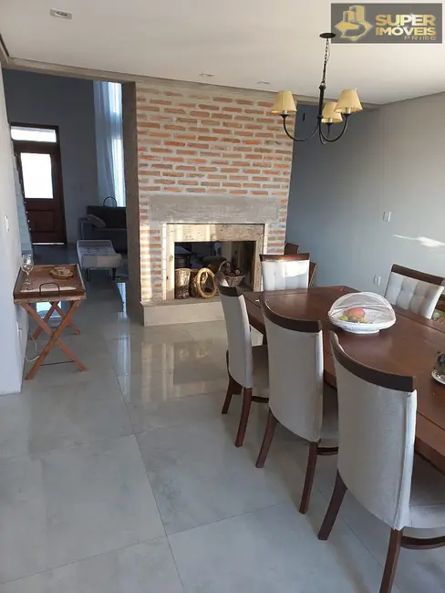 Foto 9 de Casa com 3 quartos à venda, 400m2 em Laranjal, Pelotas - RS