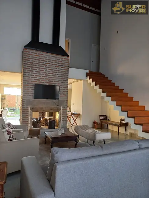 Foto 7 de Casa com 3 quartos à venda, 400m2 em Laranjal, Pelotas - RS