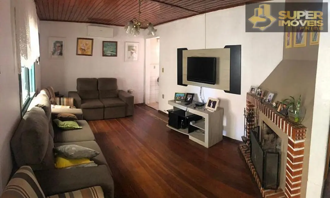 Foto 2 de Casa com 3 quartos à venda, 200m2 em Fragata, Pelotas - RS