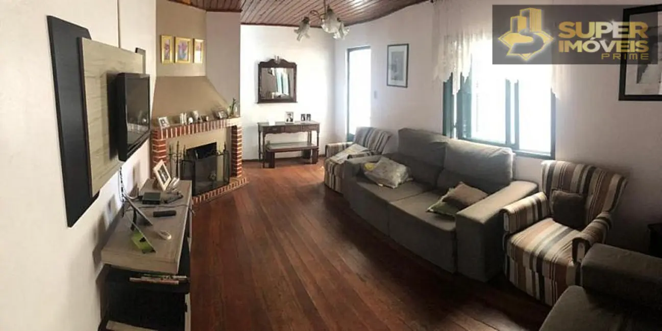 Foto 1 de Casa com 3 quartos à venda, 200m2 em Fragata, Pelotas - RS