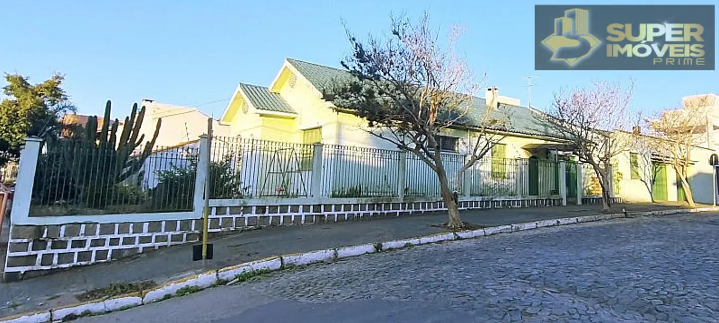 Casa com 4 quartos à venda, 625m2 em Areal, Pelotas - RS - imagem 1 Foto 1 de Casa com 4 quartos à venda, 625m2 em Areal, Pelotas - RS