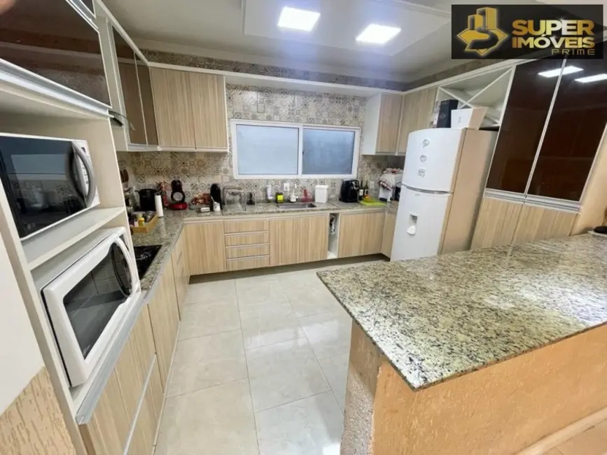Foto 5 de Casa com 3 quartos à venda, 360m2 em Laranjal, Pelotas - RS
