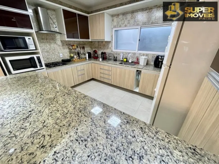 Foto 6 de Casa com 3 quartos à venda, 360m2 em Laranjal, Pelotas - RS