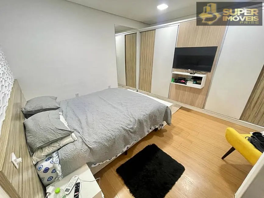 Foto 8 de Casa com 3 quartos à venda, 360m2 em Laranjal, Pelotas - RS