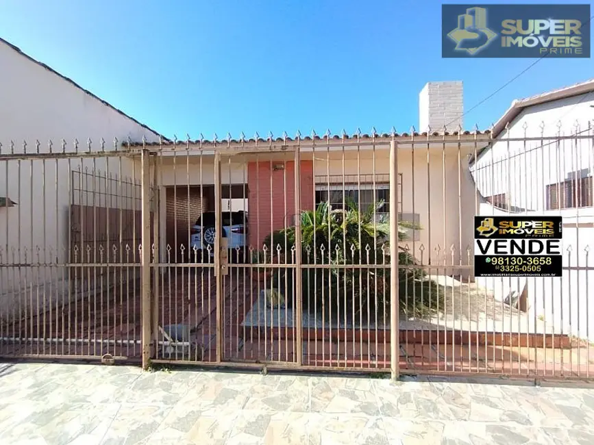 Casa com 3 quartos à venda, 263m2 em Fragata, Pelotas - RS - imagem 1 Foto 1 de Casa com 3 quartos à venda, 263m2 em Fragata, Pelotas - RS