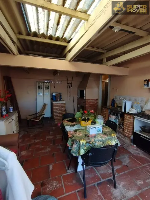 Casa com 3 quartos à venda, 263m2 em Fragata, Pelotas - RS - imagem 4 Foto 4 de Casa com 3 quartos à venda, 263m2 em Fragata, Pelotas - RS