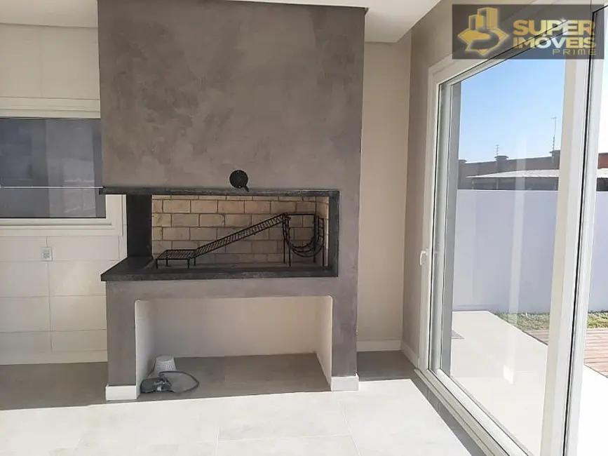 Foto 6 de Casa com 3 quartos à venda, 400m2 em Laranjal, Pelotas - RS