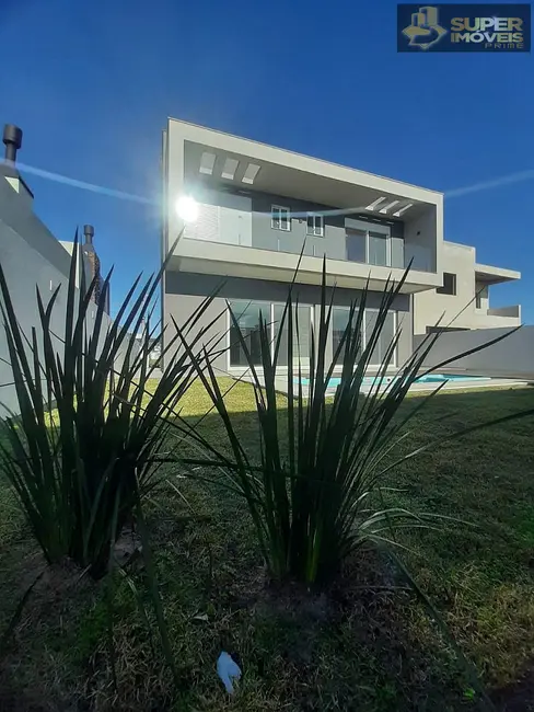 Foto 8 de Casa com 3 quartos à venda, 400m2 em Laranjal, Pelotas - RS