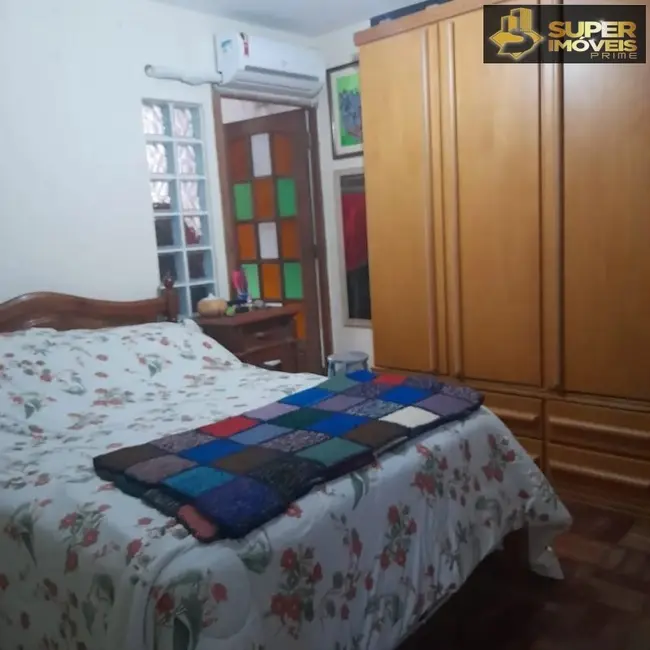 Foto 7 de Casa com 2 quartos à venda, 200m2 em Três Vendas, Pelotas - RS