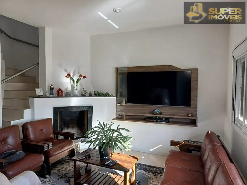 Casa com 3 quartos à venda, 250m2 em Areal, Pelotas - RS - imagem 5 Foto 5 de Casa com 3 quartos à venda, 250m2 em Areal, Pelotas - RS