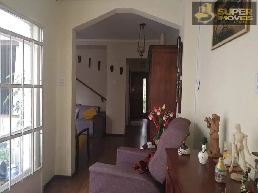 Casa com 2 quartos à venda, 145m2 em Centro, Pelotas - RS - imagem 5 Foto 5 de Casa com 2 quartos à venda, 145m2 em Centro, Pelotas - RS