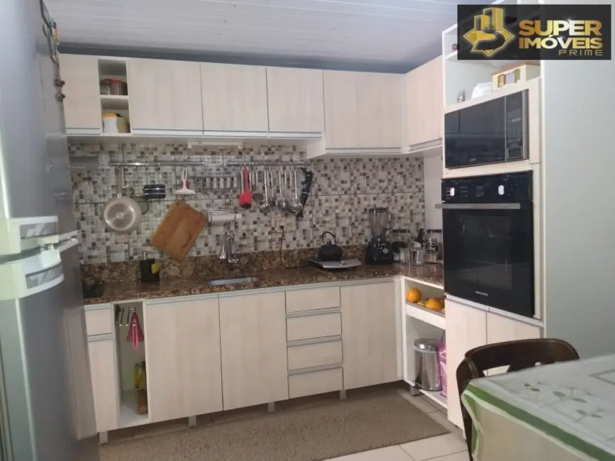 Foto 6 de Casa com 2 quartos à venda, 145m2 em Centro, Pelotas - RS