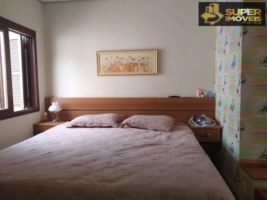 Foto 9 de Casa com 2 quartos à venda, 145m2 em Centro, Pelotas - RS