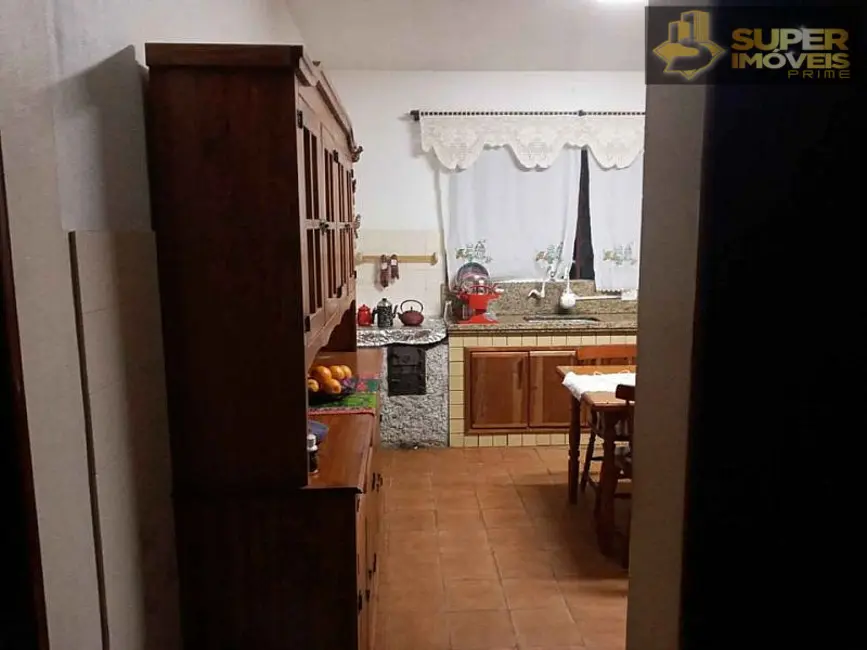 Casa com 4 quartos à venda, 312m2 em Três Vendas, Pelotas - RS - imagem 4 Foto 4 de Casa com 4 quartos à venda, 312m2 em Três Vendas, Pelotas - RS