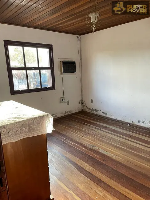 Casa com 2 quartos à venda, 300m2 em Centro, Pelotas - RS - imagem 7 Foto 7 de Casa com 2 quartos à venda, 300m2 em Centro, Pelotas - RS