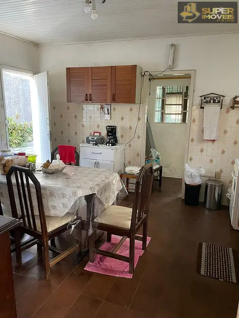 Casa com 2 quartos à venda, 300m2 em Centro, Pelotas - RS - imagem 3 Foto 3 de Casa com 2 quartos à venda, 300m2 em Centro, Pelotas - RS