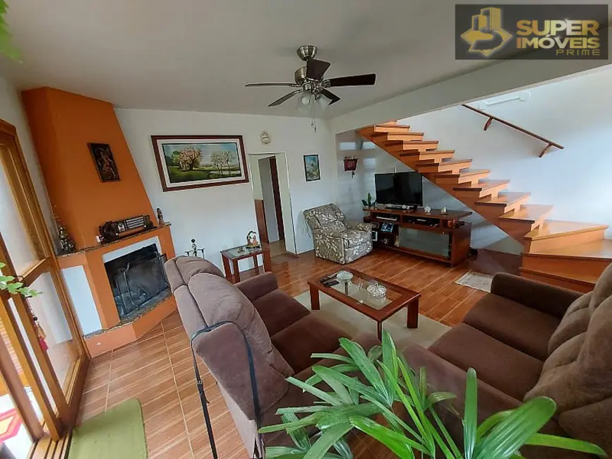 Foto 2 de Casa com 2 quartos à venda, 208m2 em Laranjal, Pelotas - RS