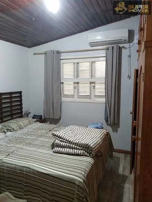 Casa com 2 quartos à venda, 1100m2 em Três Vendas, Pelotas - RS - imagem 6 Foto 6 de Casa com 2 quartos à venda, 1100m2 em Três Vendas, Pelotas - RS