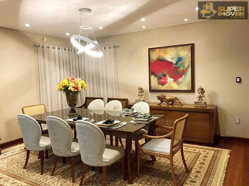 Casa com 4 quartos à venda, 864m2 em Centro, Pelotas - RS - imagem 6 Foto 6 de Casa com 4 quartos à venda, 864m2 em Centro, Pelotas - RS