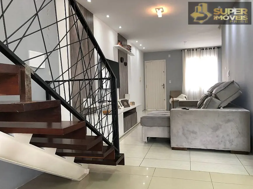 Casa com 3 quartos à venda, 200m2 em Areal, Pelotas - RS - imagem 2 Foto 2 de Casa com 3 quartos à venda, 200m2 em Areal, Pelotas - RS
