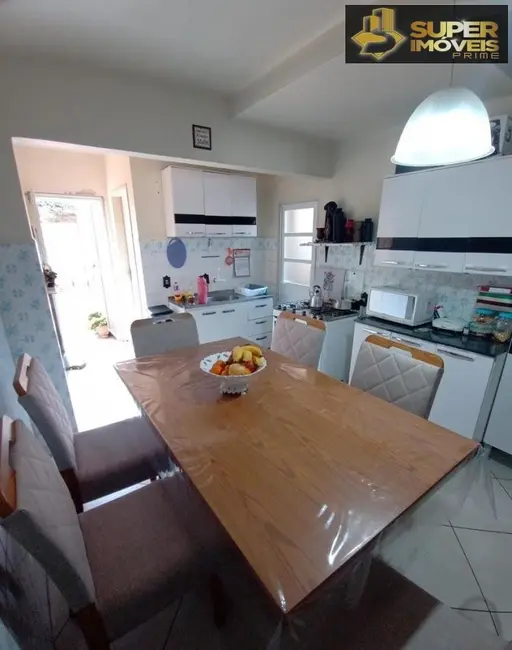 Foto 5 de Casa com 4 quartos à venda, 202m2 em Centro, Pelotas - RS