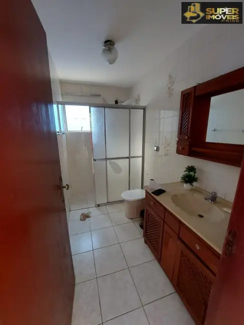 Foto 9 de Casa com 5 quartos à venda, 300m2 em Fragata, Pelotas - RS