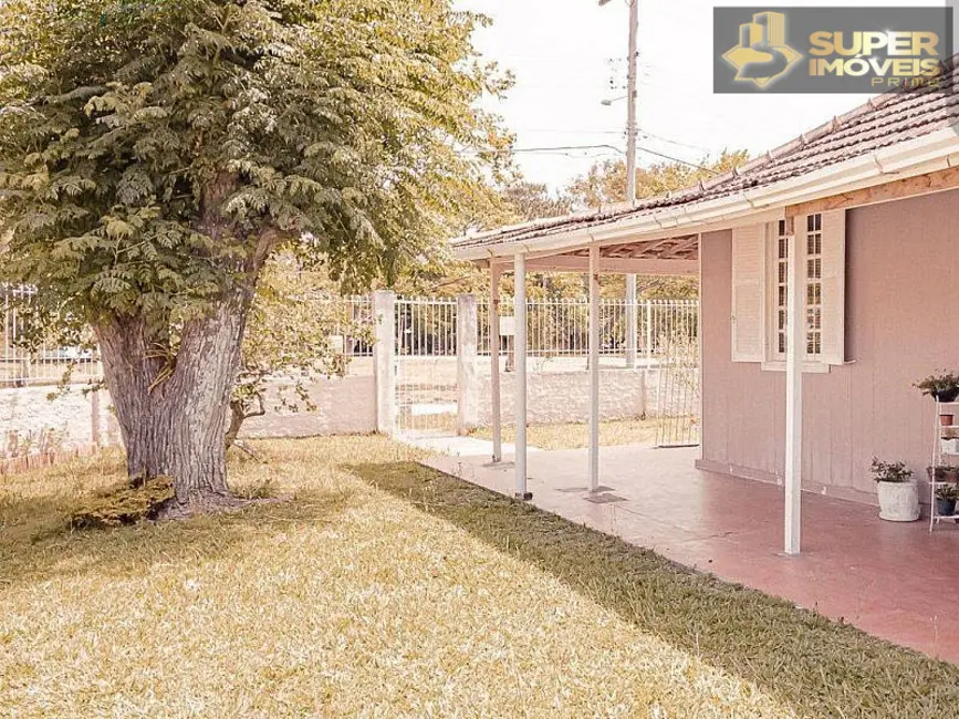 Casa com 3 quartos à venda, 450m2 em Laranjal, Pelotas - RS - imagem 2 Foto 2 de Casa com 3 quartos à venda, 450m2 em Laranjal, Pelotas - RS