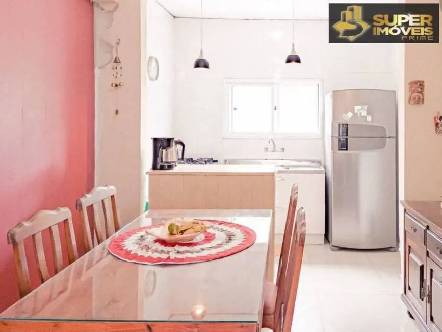 Foto 4 de Casa com 3 quartos à venda, 450m2 em Laranjal, Pelotas - RS